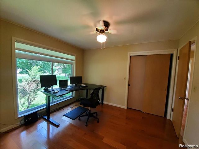 7124 Elmwood Drive, Grand Blanc, MI 48439
