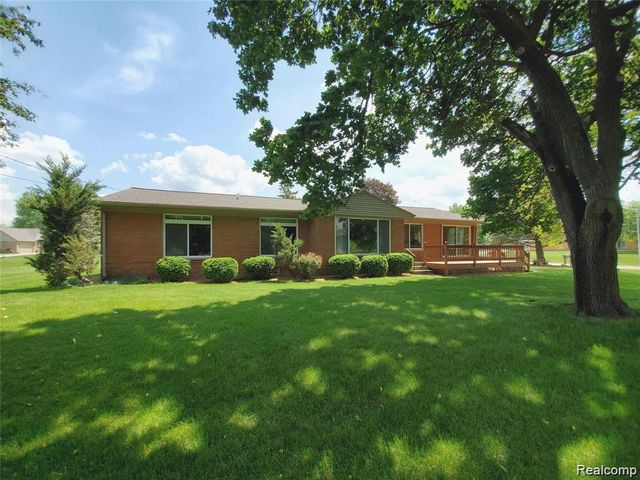 7124 Elmwood Drive, Grand Blanc, MI 48439