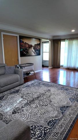 7124 Elmwood Drive, Grand Blanc, MI 48439