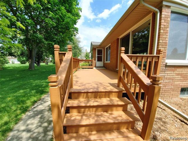 7124 Elmwood Drive, Grand Blanc, MI 48439