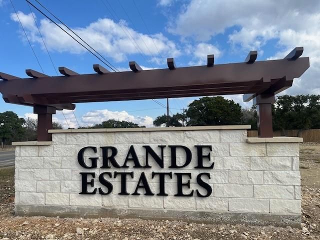 112 Mathew ST, Bertram, TX 78605