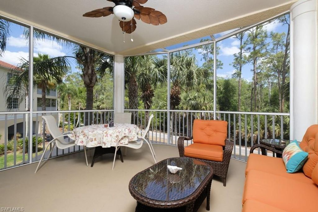 4873 Hampshire Ct Apt 101, Naples, FL 34112