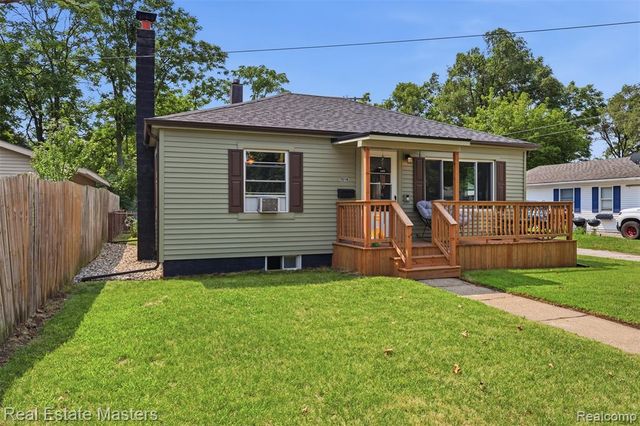 1014 Cypress Street, Port Huron, MI 48060