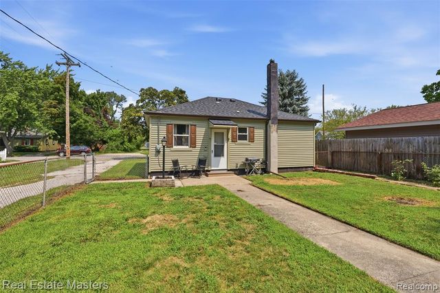 1014 Cypress Street, Port Huron, MI 48060