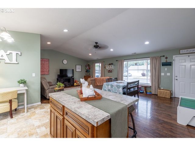 1680 TUDOR Way, Albany, OR 97322