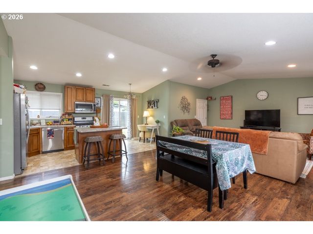 1680 TUDOR Way, Albany, OR 97322
