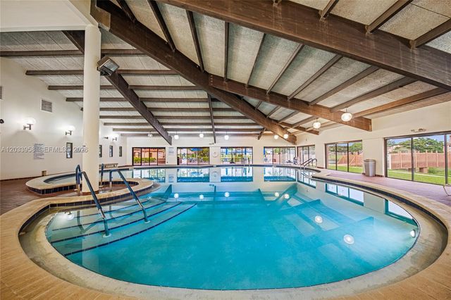 8951 Sunrise Lakes Blvd 301, Sunrise, FL 33322