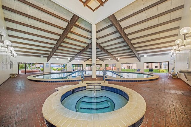 8951 Sunrise Lakes Blvd 301, Sunrise, FL 33322
