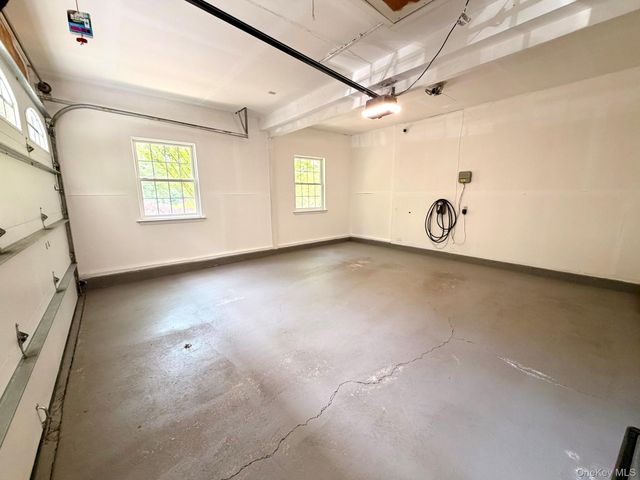 32 4th Avenue, Rocky Point, NY 11778