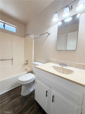 407 E E C, Ontario, CA 91764
