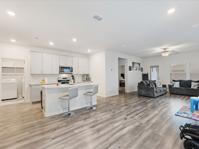 1809 Ash Oak Lane, Forney, TX 75126