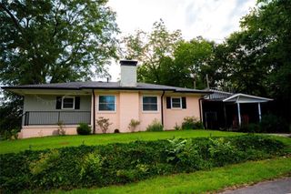 202 S Sage Street S, Toccoa, GA 30557