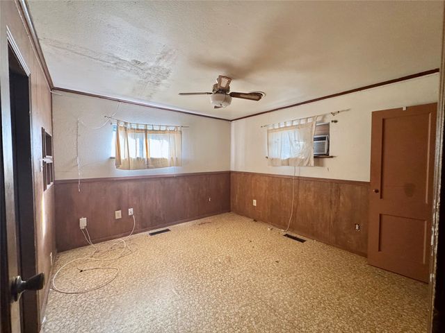 1211 Lindsey Street, Denton, TX 76205