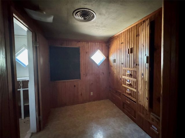 1211 Lindsey Street, Denton, TX 76205