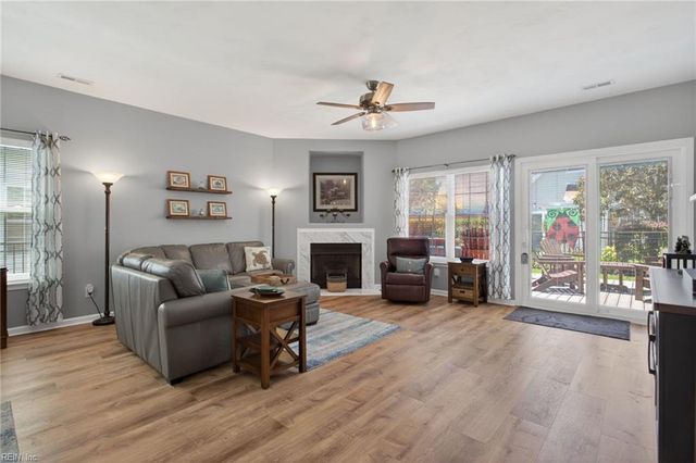 2881 Einstein DR, Virginia Beach, VA 23456