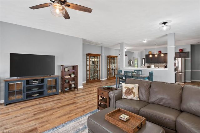 2881 Einstein DR, Virginia Beach, VA 23456