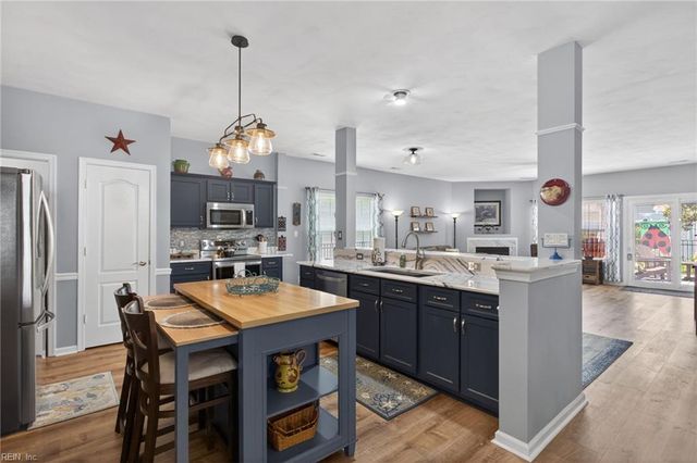 2881 Einstein DR, Virginia Beach, VA 23456