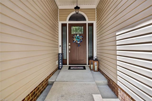 2881 Einstein DR, Virginia Beach, VA 23456