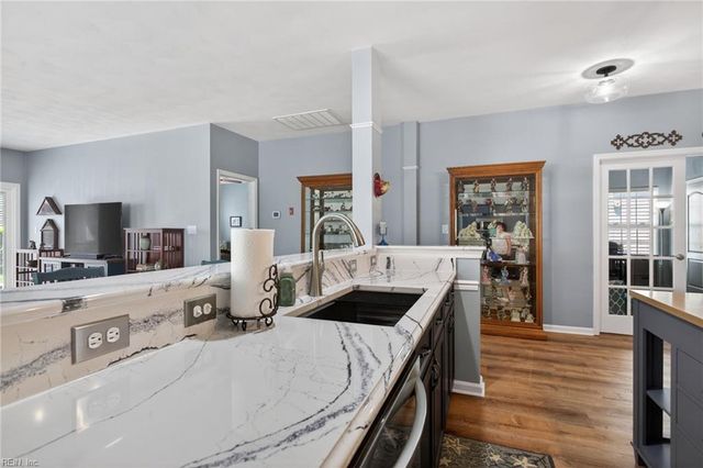 2881 Einstein DR, Virginia Beach, VA 23456
