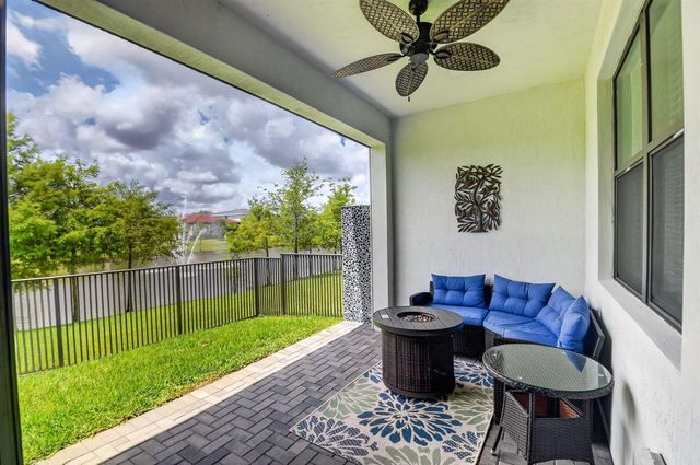6026 Henderson Way, West Palm Beach, FL 33415