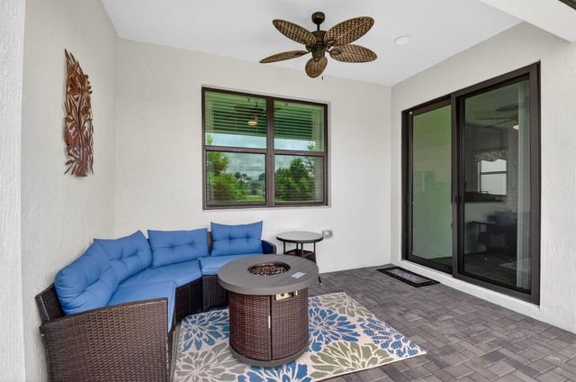 6026 Henderson Way, West Palm Beach, FL 33415
