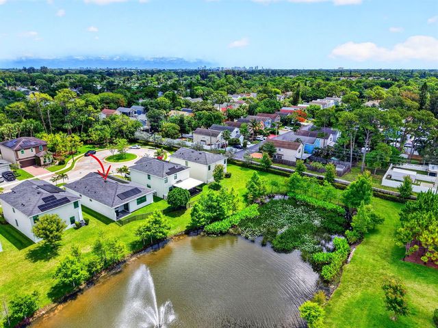 6026 Henderson Way, West Palm Beach, FL 33415