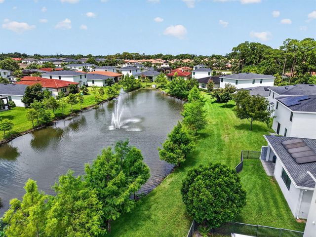 6026 Henderson Way, West Palm Beach, FL 33415