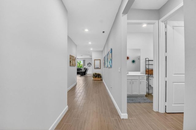 6026 Henderson Way, West Palm Beach, FL 33415