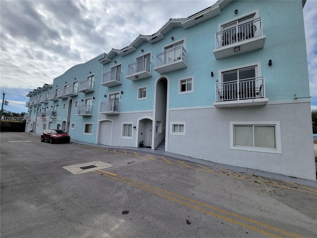 6336 SW 27th Street 7, Miramar, FL 33023