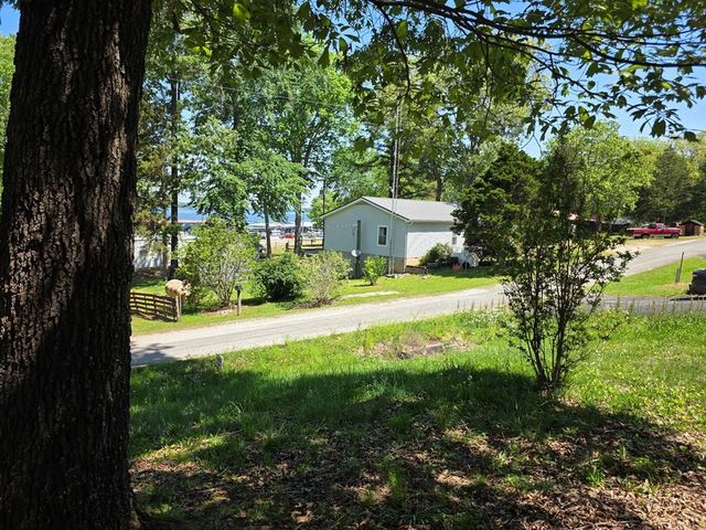 230 Jones Loop, Springville, TN 38256