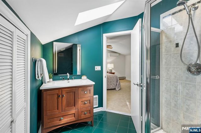 35 Brookview Terrace, Hillsdale, NJ 07642