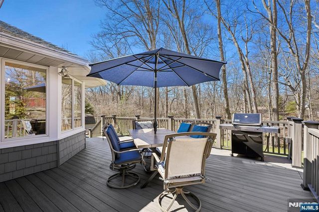 35 Brookview Terrace, Hillsdale, NJ 07642