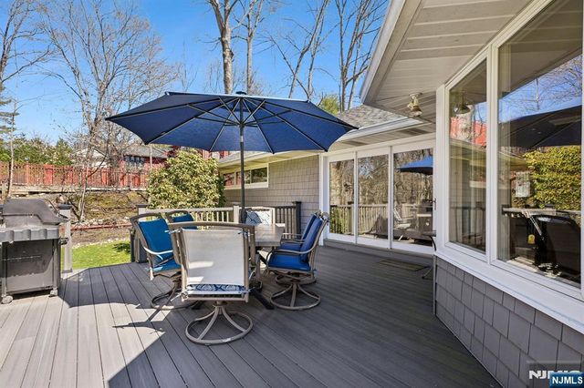 35 Brookview Terrace, Hillsdale, NJ 07642
