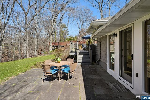 35 Brookview Terrace, Hillsdale, NJ 07642