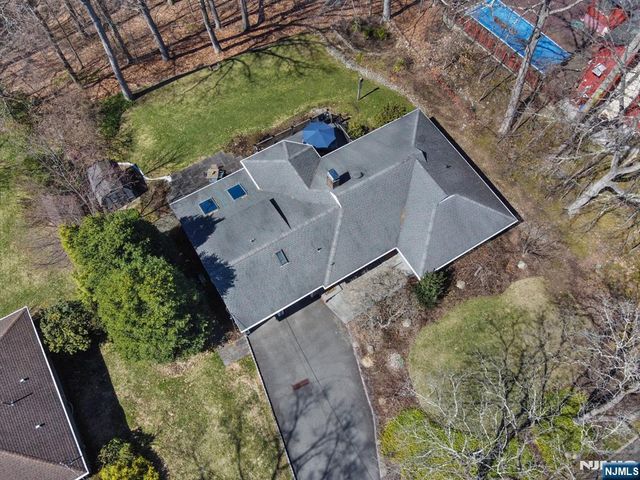 35 Brookview Terrace, Hillsdale, NJ 07642