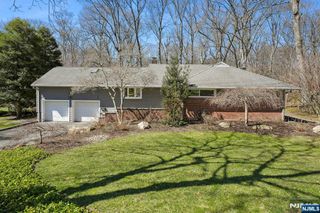 35 Brookview Terrace, Hillsdale, NJ 07642