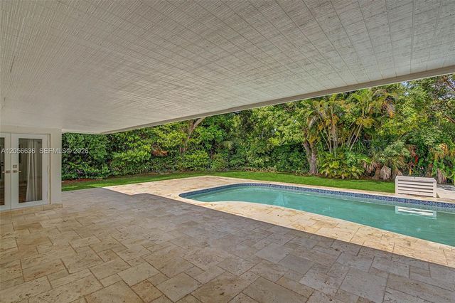 15540 SW 82nd Court, Palmetto Bay, FL 33157