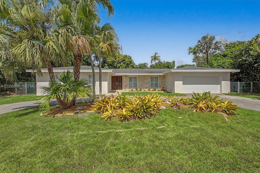 15540 SW 82nd Court, Palmetto Bay, FL 33157