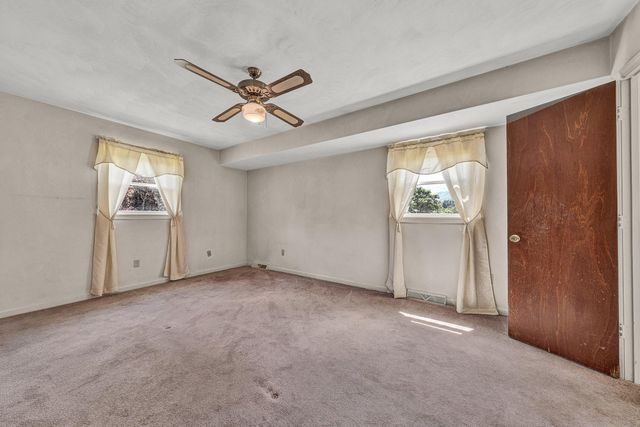 5543 Country LN, Roanoke, VA 24018