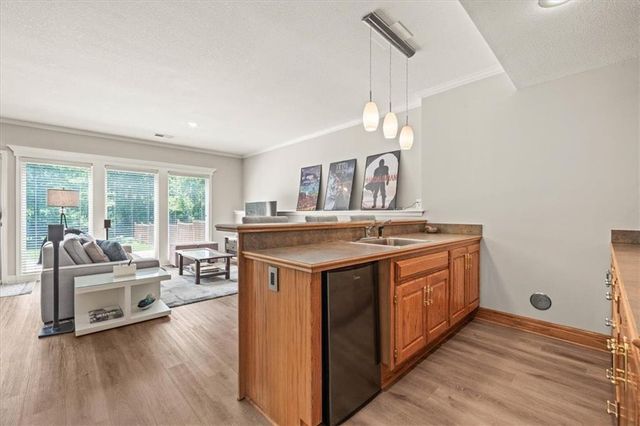 14421 Melrose Street, Overland Park, KS 66221