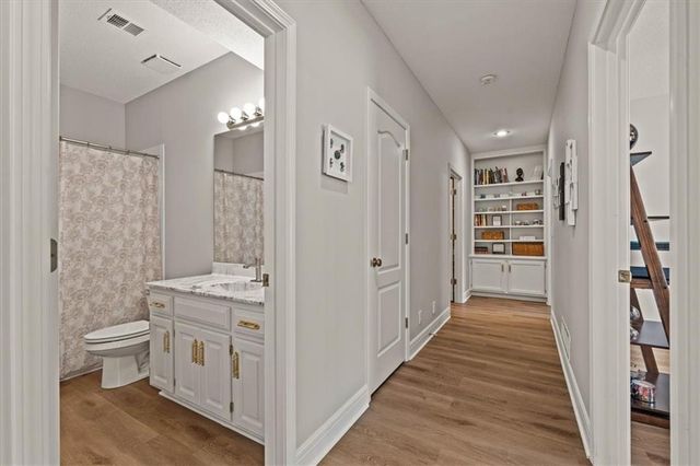 14421 Melrose Street, Overland Park, KS 66221
