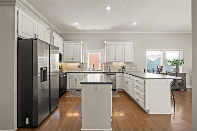 14421 Melrose Street, Overland Park, KS 66221