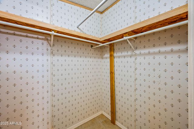 7642 E HOLMES Avenue, Mesa, AZ 85209