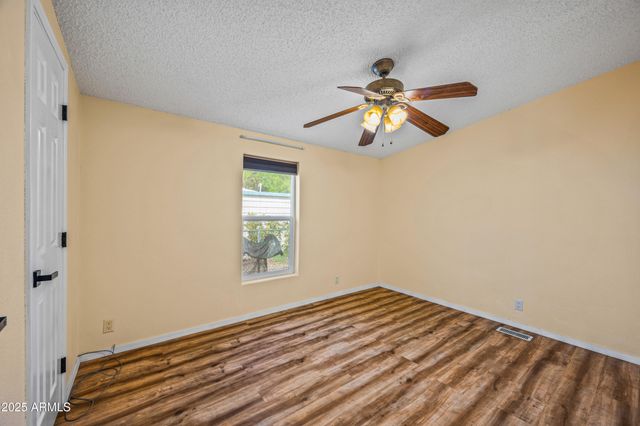 7642 E HOLMES Avenue, Mesa, AZ 85209