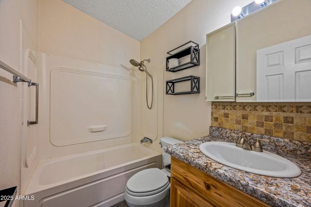 7642 E HOLMES Avenue, Mesa, AZ 85209