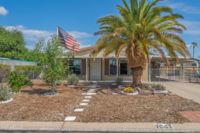 7642 E HOLMES Avenue, Mesa, AZ 85209