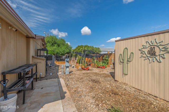 7642 E HOLMES Avenue, Mesa, AZ 85209