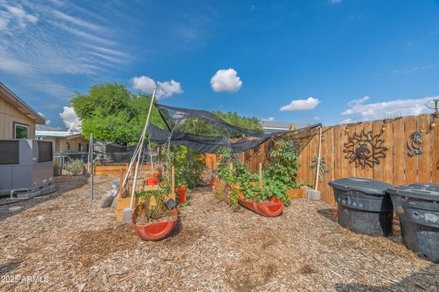 7642 E HOLMES Avenue, Mesa, AZ 85209