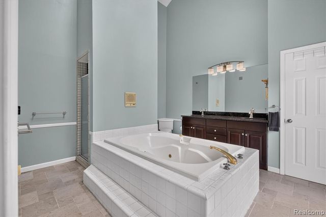 8114 Chilson Road, Pinckney, MI 48169