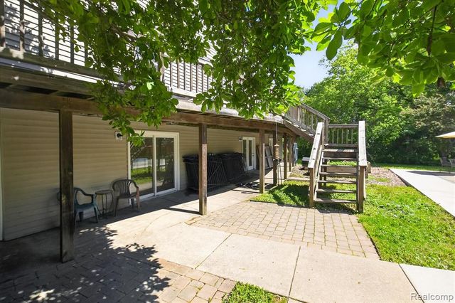 8114 Chilson Road, Pinckney, MI 48169